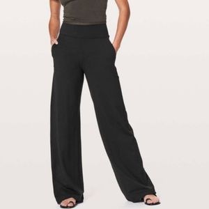 NWT LULULEMON wind down pant